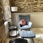 Le Manoir Lacalmontie Villa *