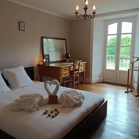 빌라 Le Manoir Lacalmontie
