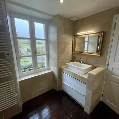 Le Manoir Lacalmontie *