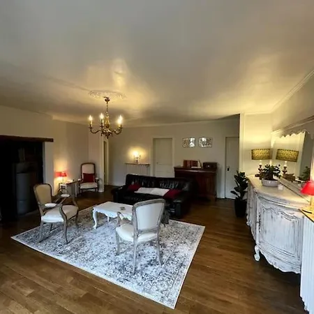 Villa Le Manoir Lacalmontie Vitrac (Cantal)